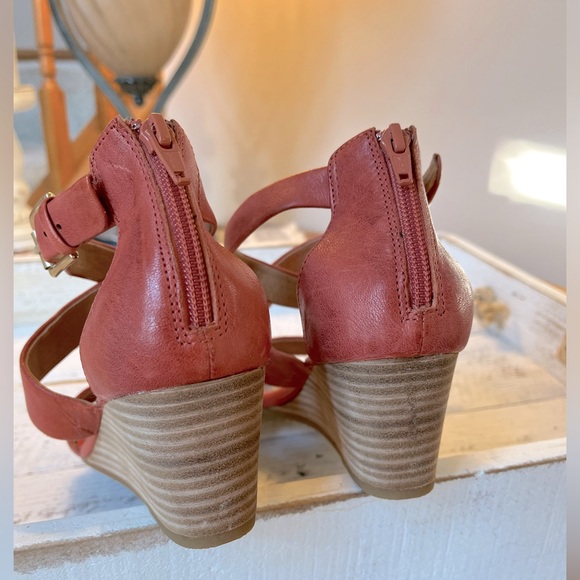 SOFFT Italian Leather Mauldin Mango Strappy Wedge • EUC • size 7 - Picture 5 of 12